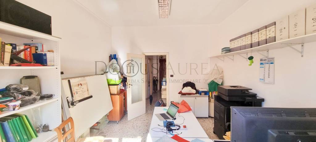 appartamento in vendita a Salerno in zona Pastena