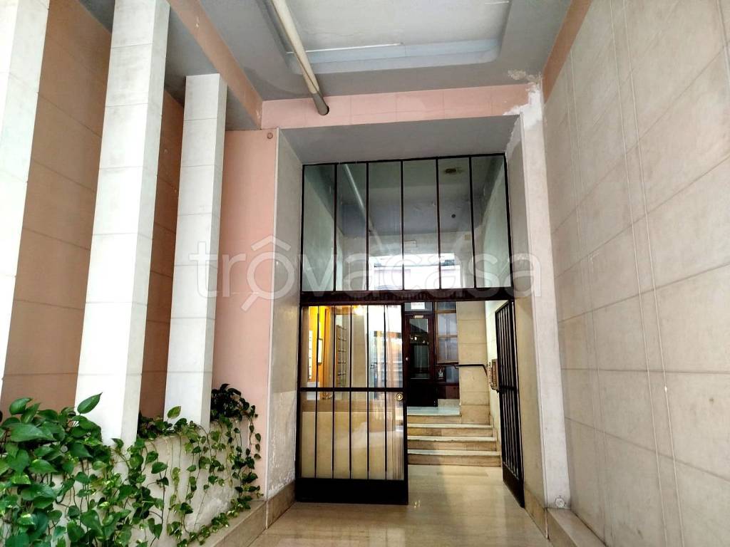 appartamento in vendita a Salerno in zona Centro Città