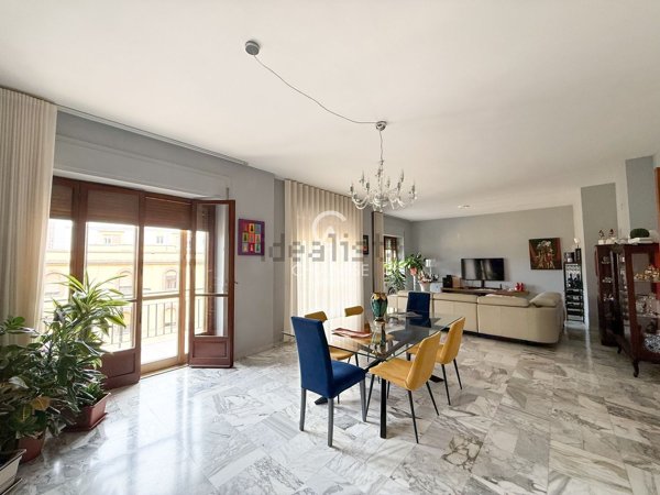 appartamento in vendita a Salerno in zona Centro Città
