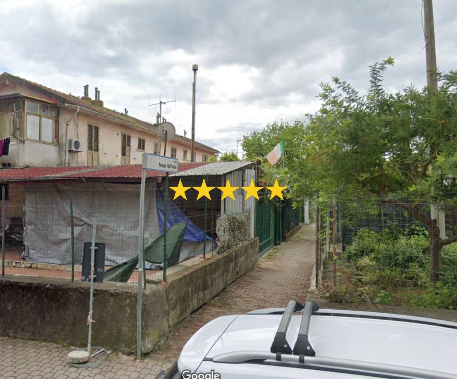 appartamento in vendita a Salerno in zona Pastena