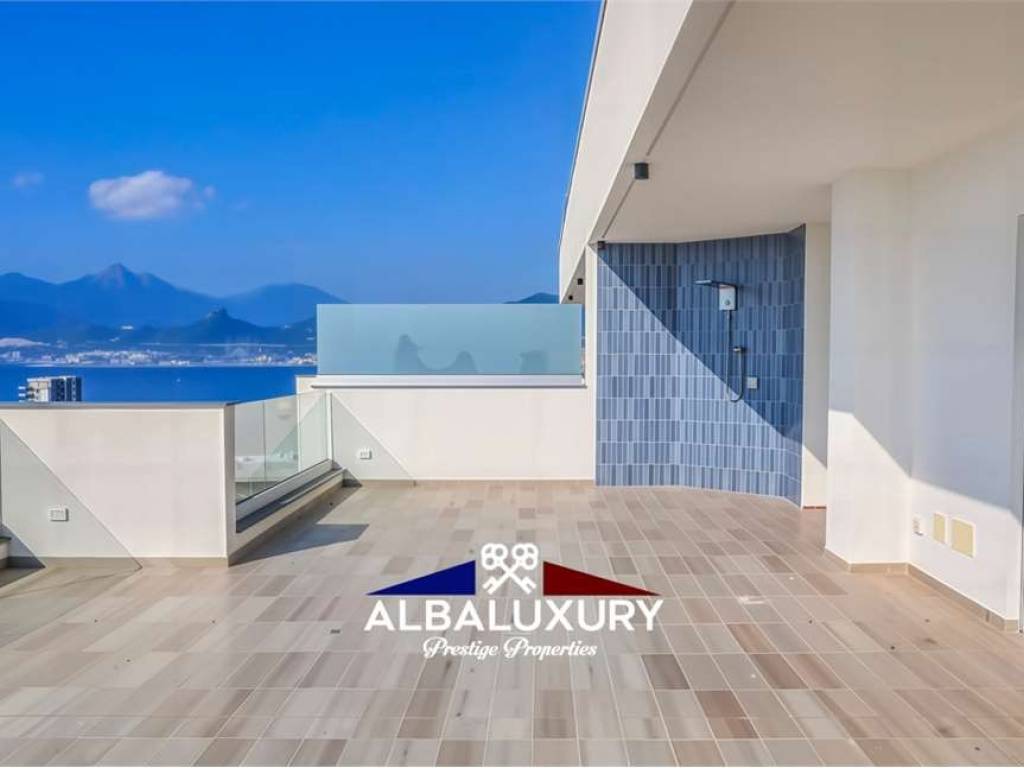 appartamento in vendita a Salerno in zona Centro Città