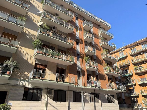 appartamento in vendita a Salerno in zona Centro Città