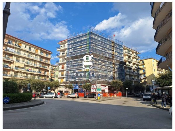 appartamento in vendita a Salerno in zona Mercatello