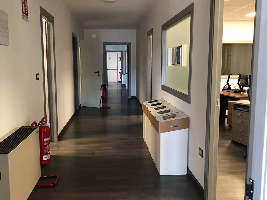 ufficio in vendita a Salerno in zona San Leonardo