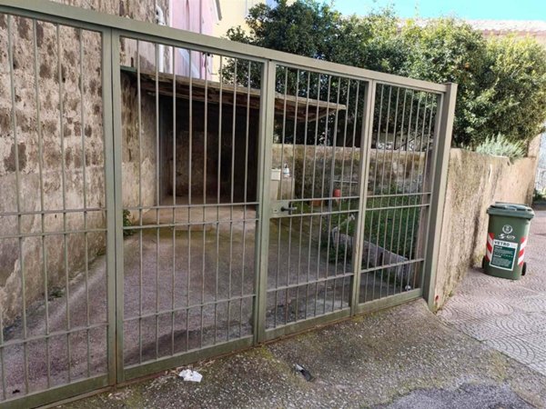 casa indipendente in vendita a Salerno in zona Irno