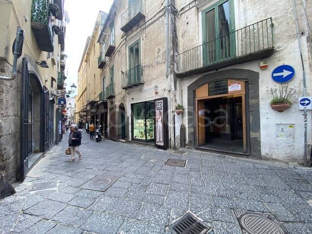 appartamento in vendita a Salerno in zona Centro Città