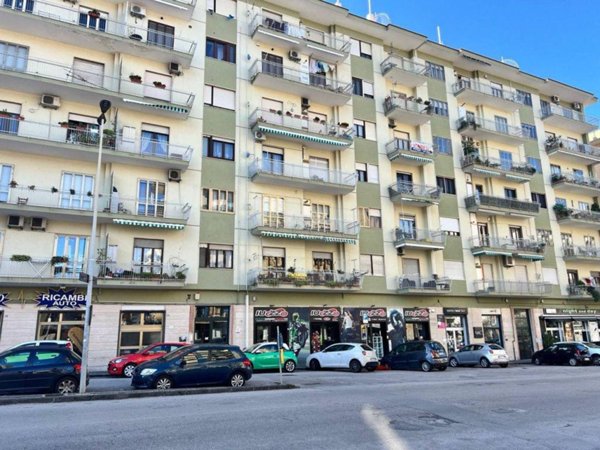 appartamento in vendita a Salerno in zona Pastena