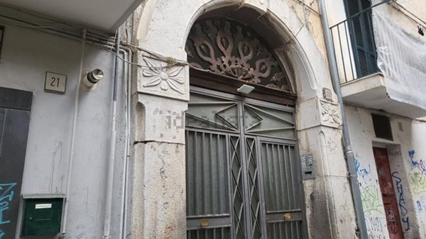 appartamento in vendita a Salerno in zona Centro Città