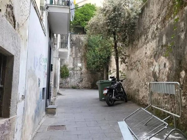 appartamento in vendita a Salerno in zona Centro Città