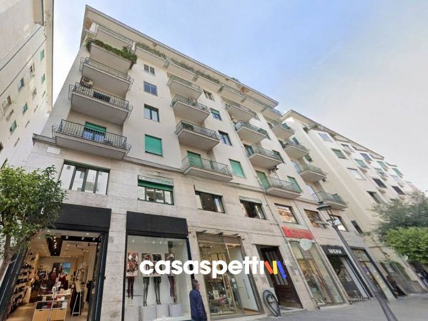 appartamento in vendita a Salerno in zona Centro Città