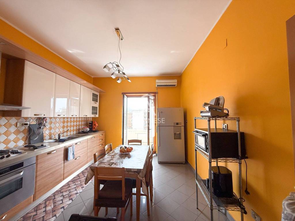 appartamento in vendita a Salerno in zona Pastena