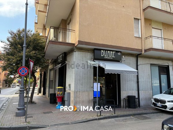 negozio in vendita a Salerno in zona Torrione