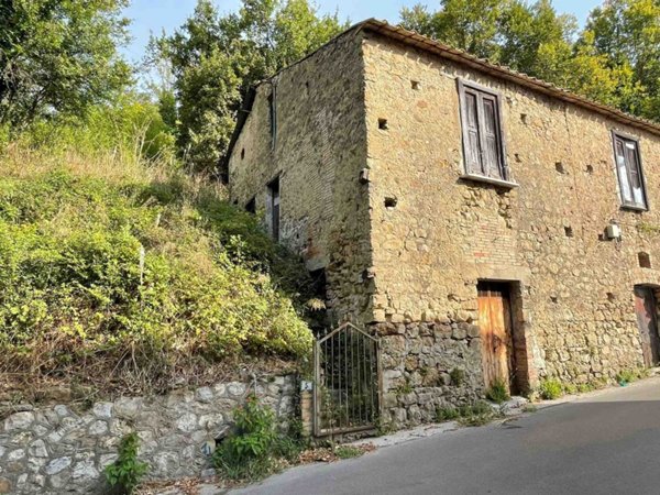 casa indipendente in vendita a Salerno in zona San Nicola