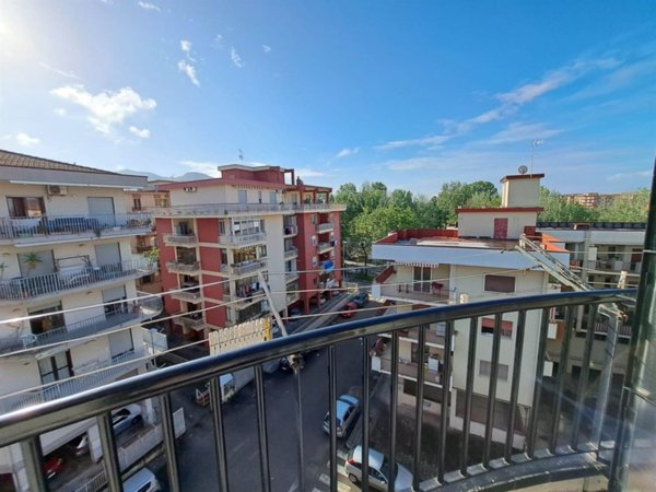appartamento in vendita a Salerno in zona Mercatello