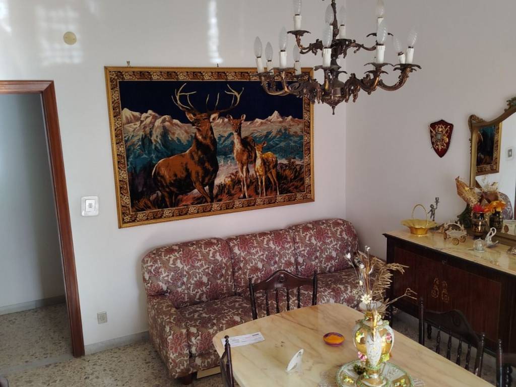 appartamento in vendita a Salerno in zona Pastena