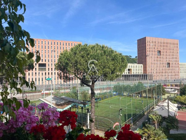 appartamento in vendita a Salerno in zona Centro Città
