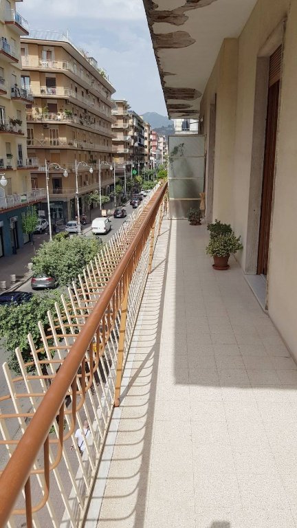 appartamento in vendita a Salerno in zona Pastena