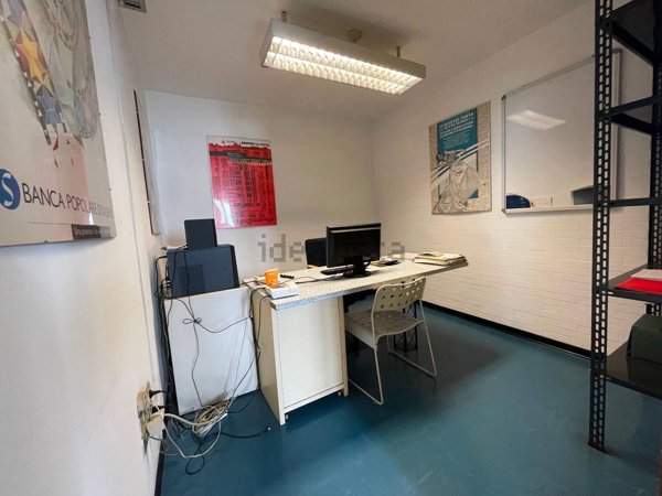 ufficio in vendita a Salerno in zona San Leonardo