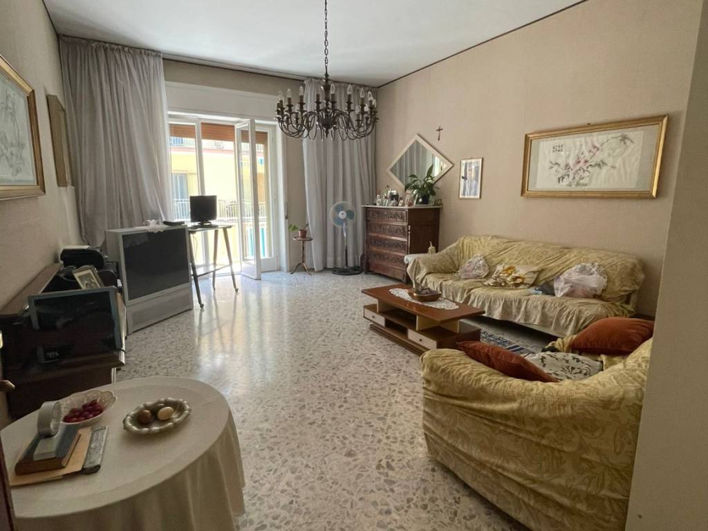 appartamento in vendita a Salerno in zona Mercatello