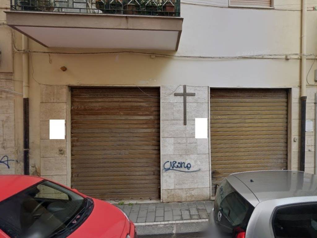 negozio in vendita a Salerno in zona Gelsi Rossi