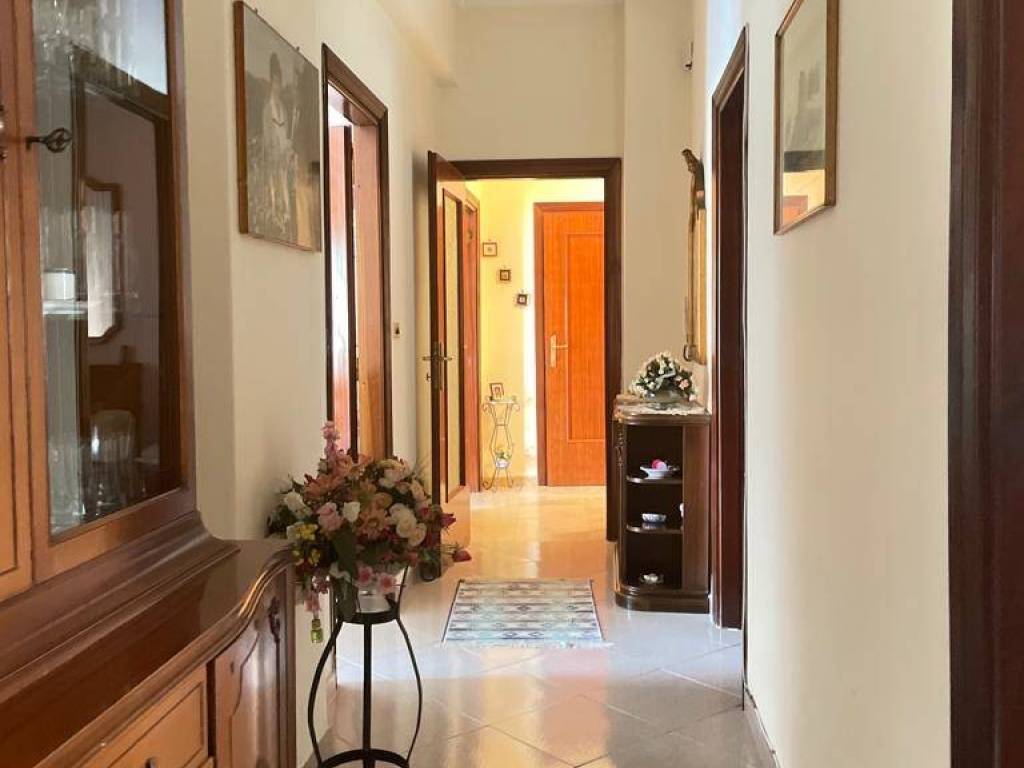 appartamento in vendita a Salerno in zona Pastena