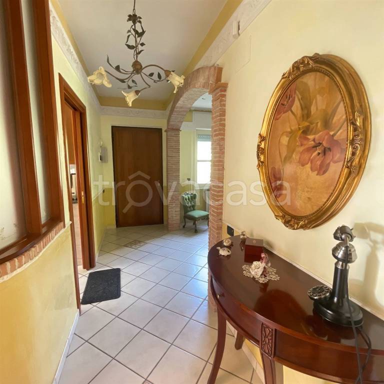 casa indipendente in vendita a Salerno in zona Giovi Altimare
