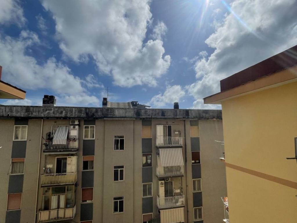 appartamento in vendita a Salerno in zona Pastena