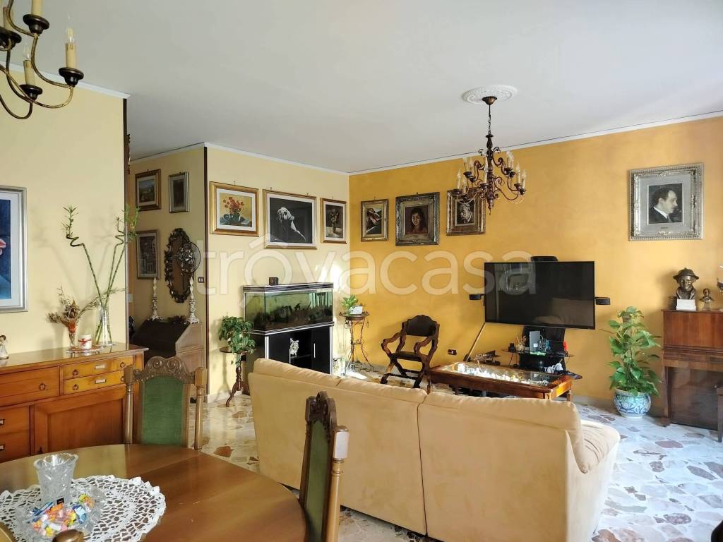 appartamento in vendita a Salerno in zona Gelsi Rossi