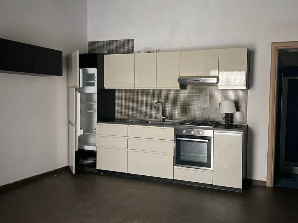appartamento in vendita a Salerno in zona Centro Città