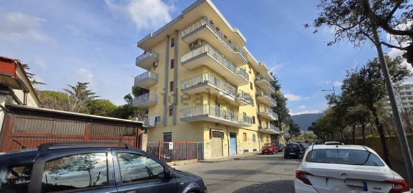 appartamento in vendita a Salerno in zona Mercatello