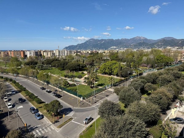 appartamento in vendita a Salerno in zona Mercatello