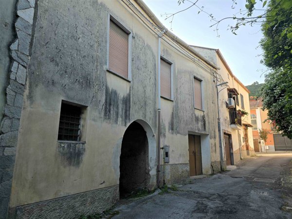 appartamento in vendita a Salerno in zona Ogliara