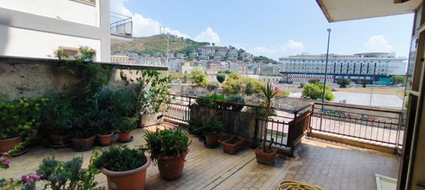 appartamento in vendita a Salerno in zona Centro Città
