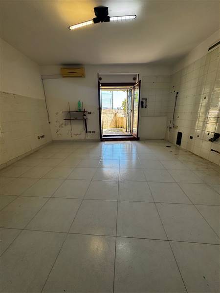 appartamento in vendita a Salerno in zona Centro Città