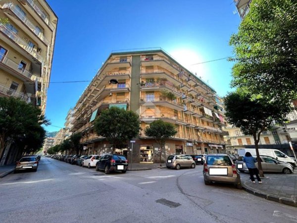 appartamento in vendita a Salerno in zona Pastena