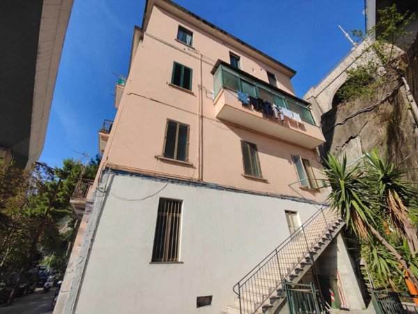 appartamento in vendita a Salerno in zona Porto