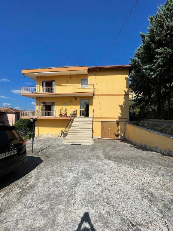 casa indipendente in vendita a Salerno