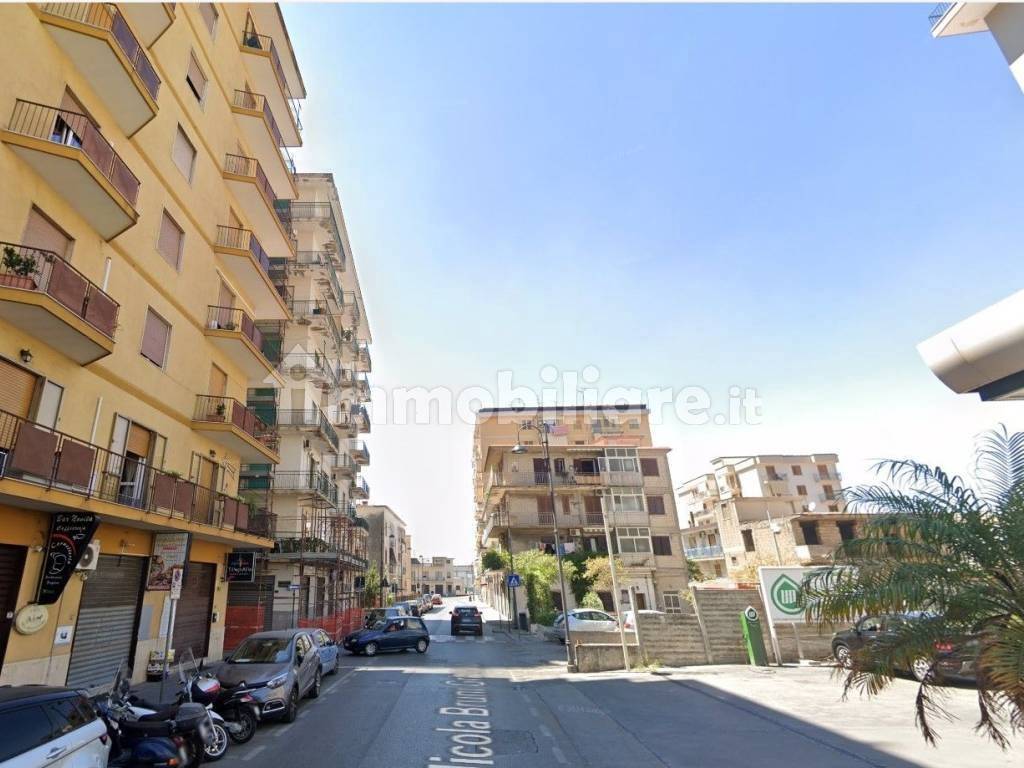 appartamento in vendita a Salerno in zona Pastena