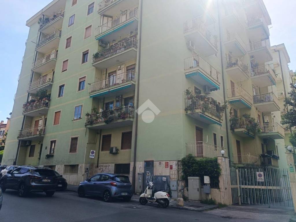 appartamento in vendita a Salerno in zona Pastena