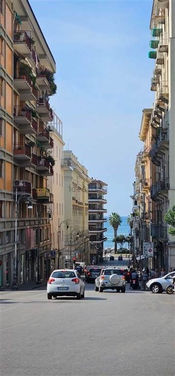 appartamento in vendita a Salerno in zona Centro Città