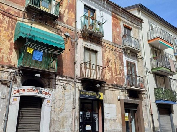 appartamento in vendita a Salerno in zona Ogliara