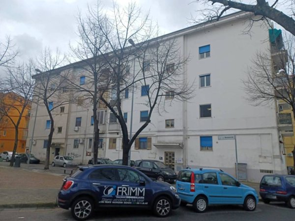 appartamento in vendita a Salerno in zona Mercatello