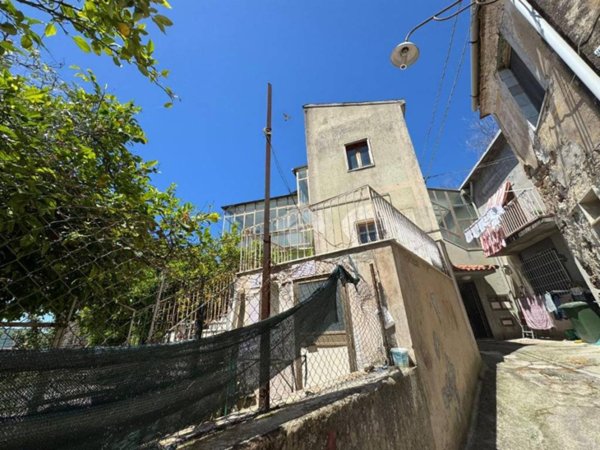appartamento in vendita a Salerno in zona Ogliara