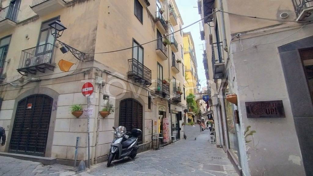appartamento in vendita a Salerno in zona Centro Città