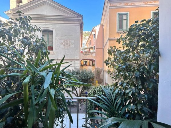 appartamento in vendita a Salerno in zona Centro Città