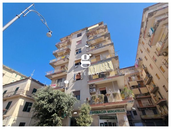 appartamento in vendita a Salerno in zona Mercatello