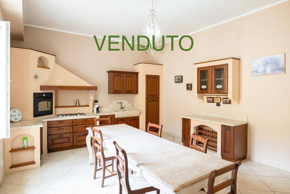 appartamento in vendita a Salerno in zona Giovi Altimare