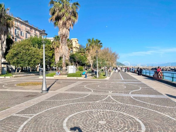appartamento in vendita a Salerno in zona Centro Città