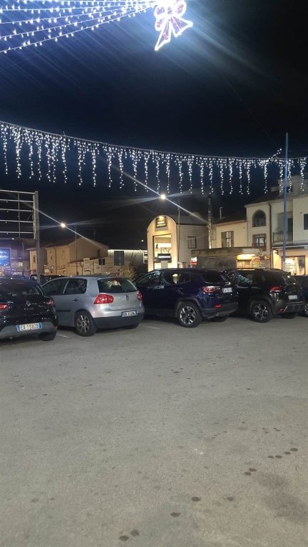 locale commerciale in vendita a Salerno in zona San Leonardo