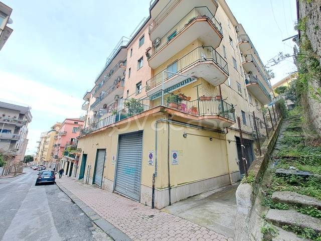 appartamento in vendita a Salerno in zona Centro Città